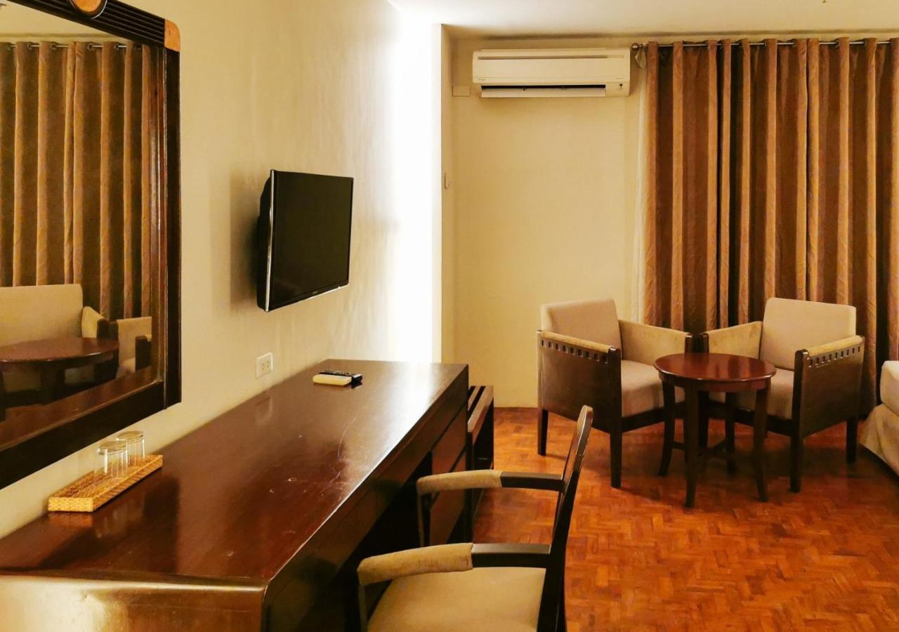 Reddoorz Plus Near Mango Avenue Cebu Phòng bức ảnh