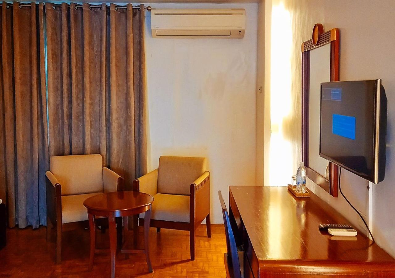 Reddoorz Plus Near Mango Avenue Cebu Phòng bức ảnh